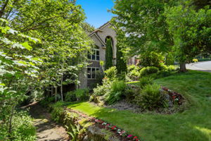  Photo 68