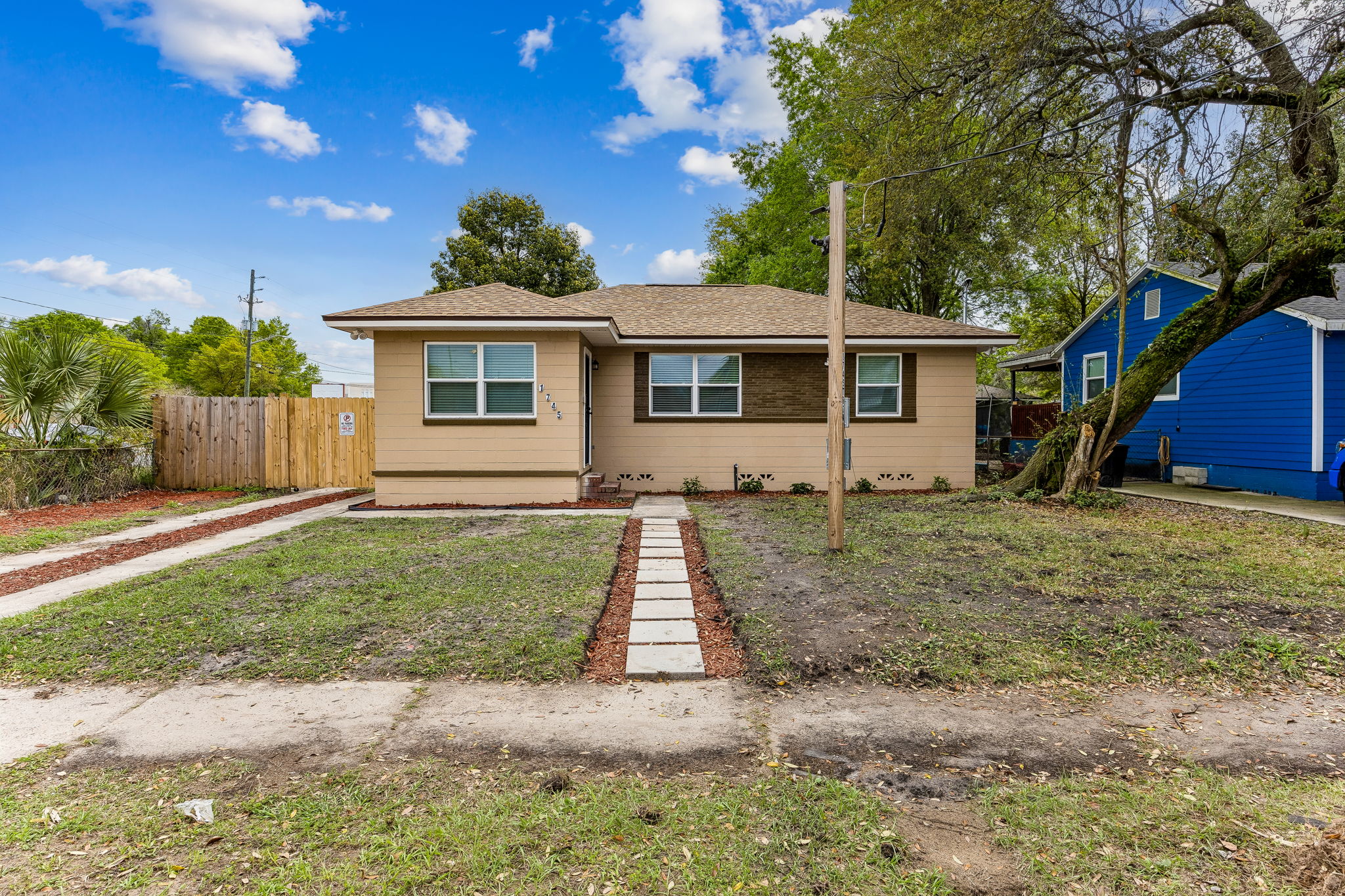 Welcome to 1745 Academy St