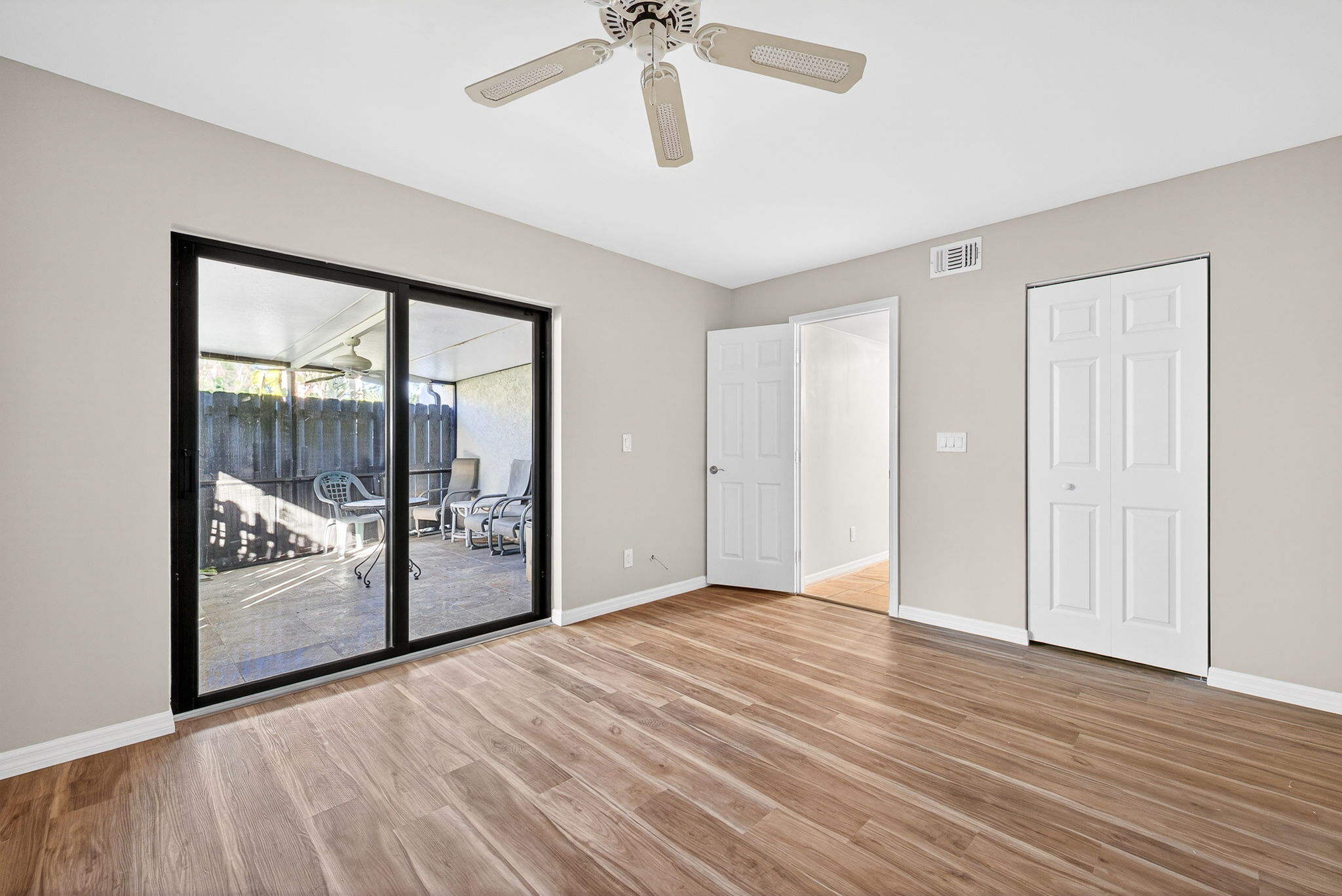 Guest Bedroom 1a - VS