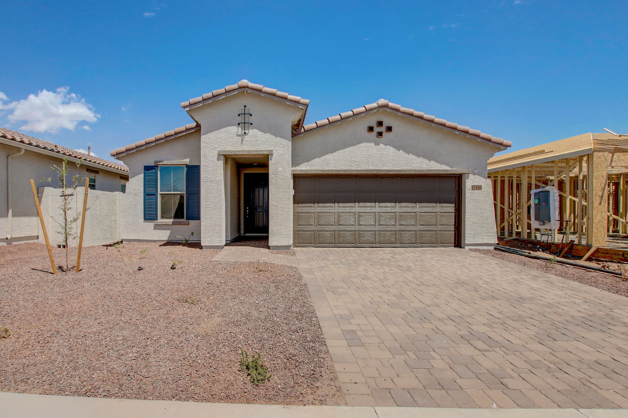 W Charter Oak Rd-003