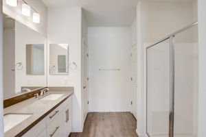 W Charter Oak Rd-027