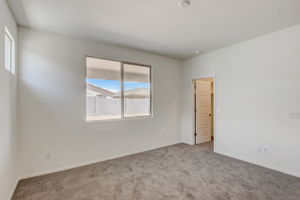 W Charter Oak Rd-025