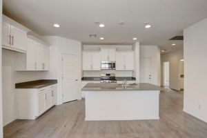 W Charter Oak Rd-010