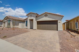 W Charter Oak Rd-006