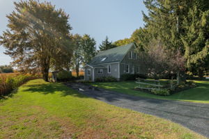  Photo 0