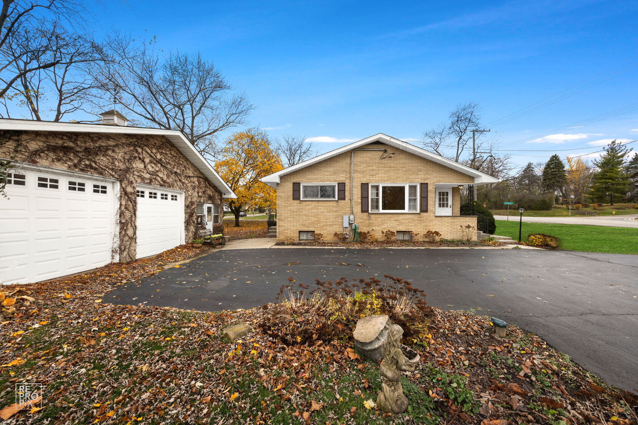 17459 W Gages Lake Rd, Grayslake, IL 60030_0002