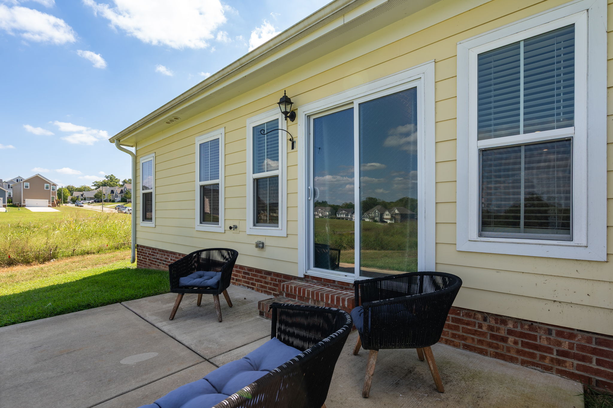 1746 Old Fields Blvd-26