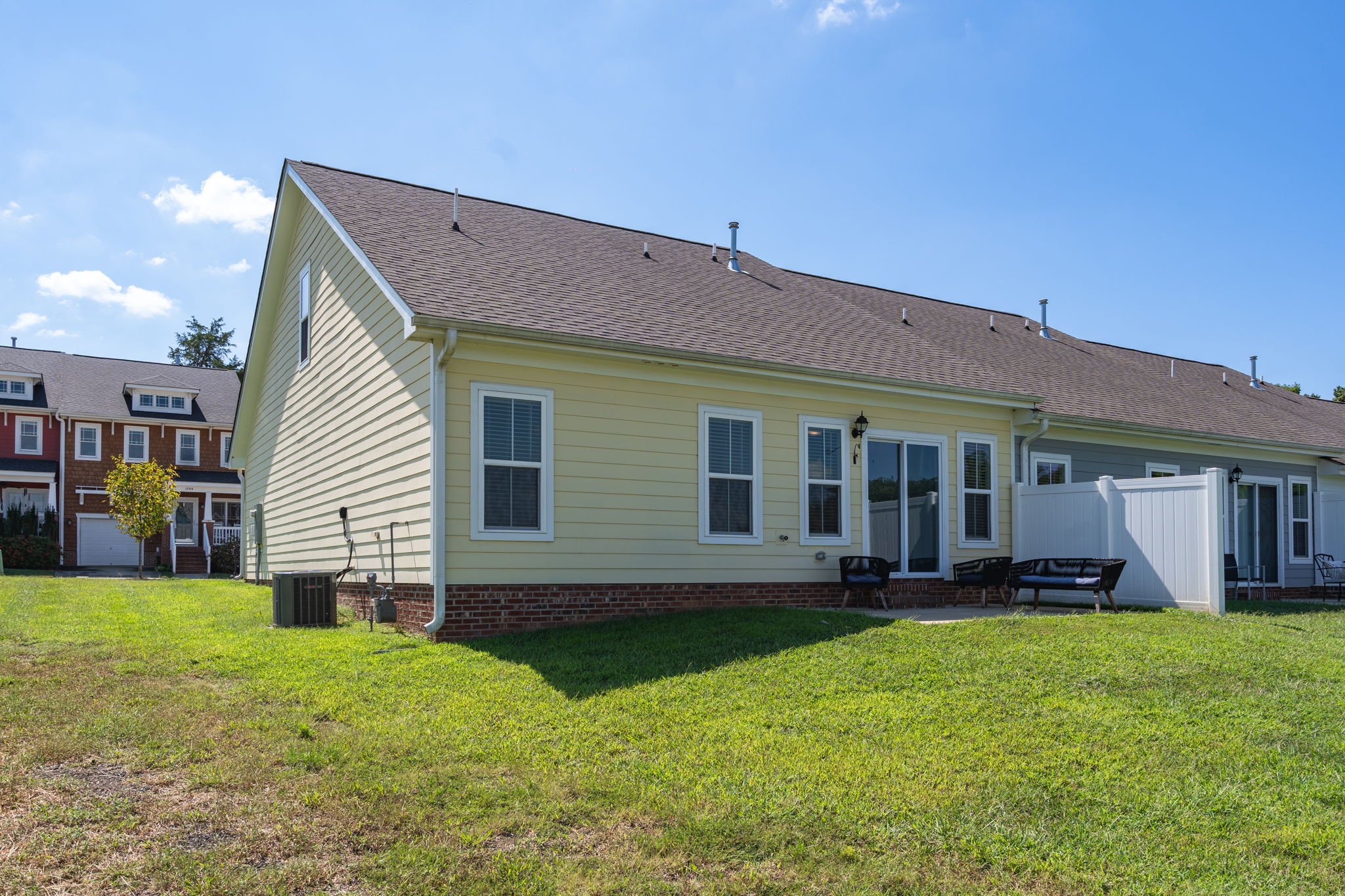 1746 Old Fields Blvd-28
