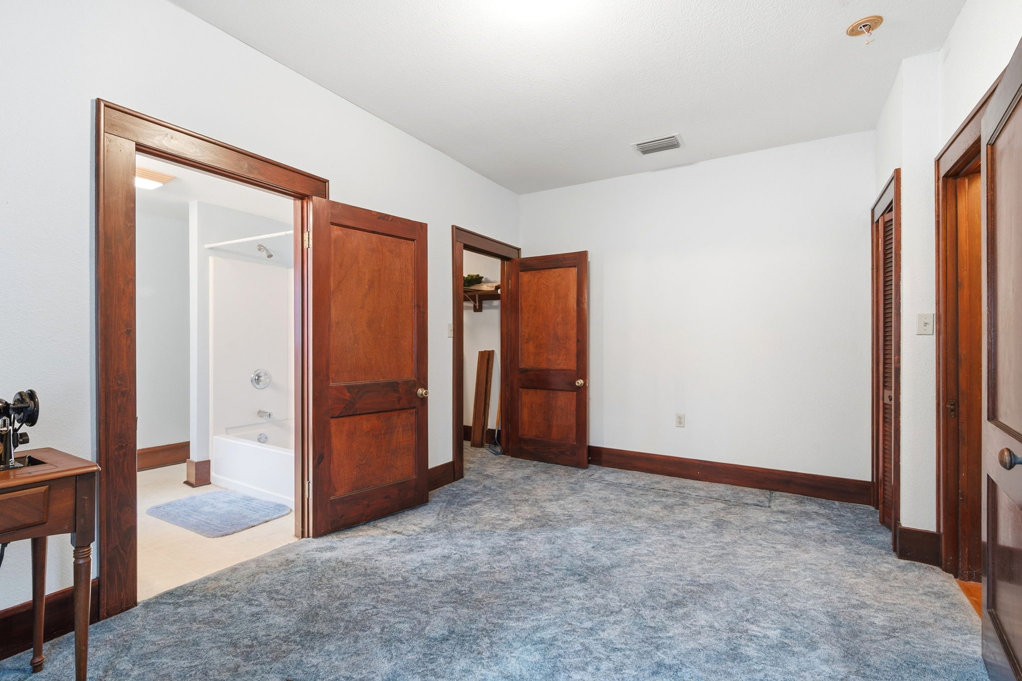 Interiors (17)