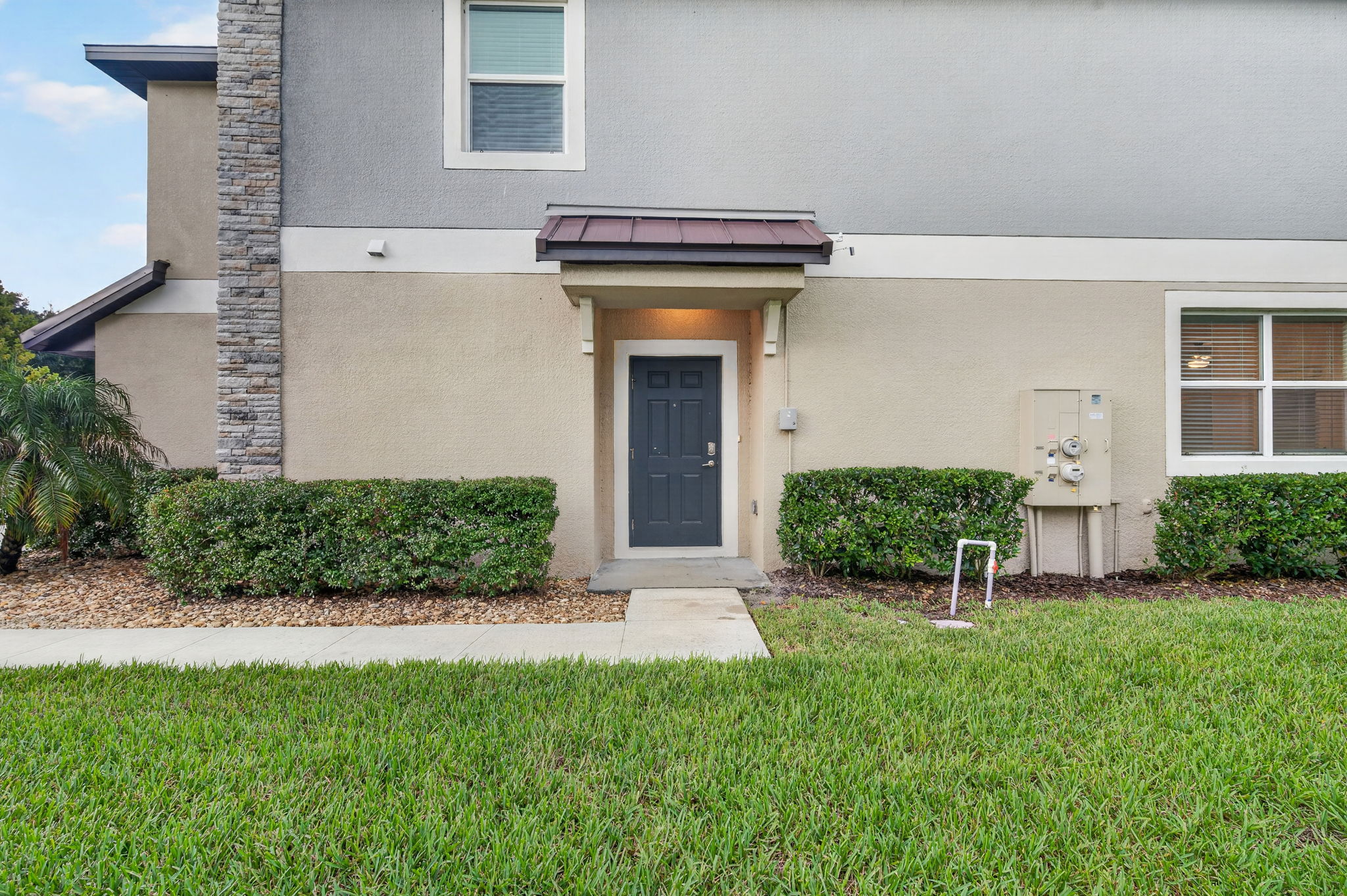 Front Exteriors (7)