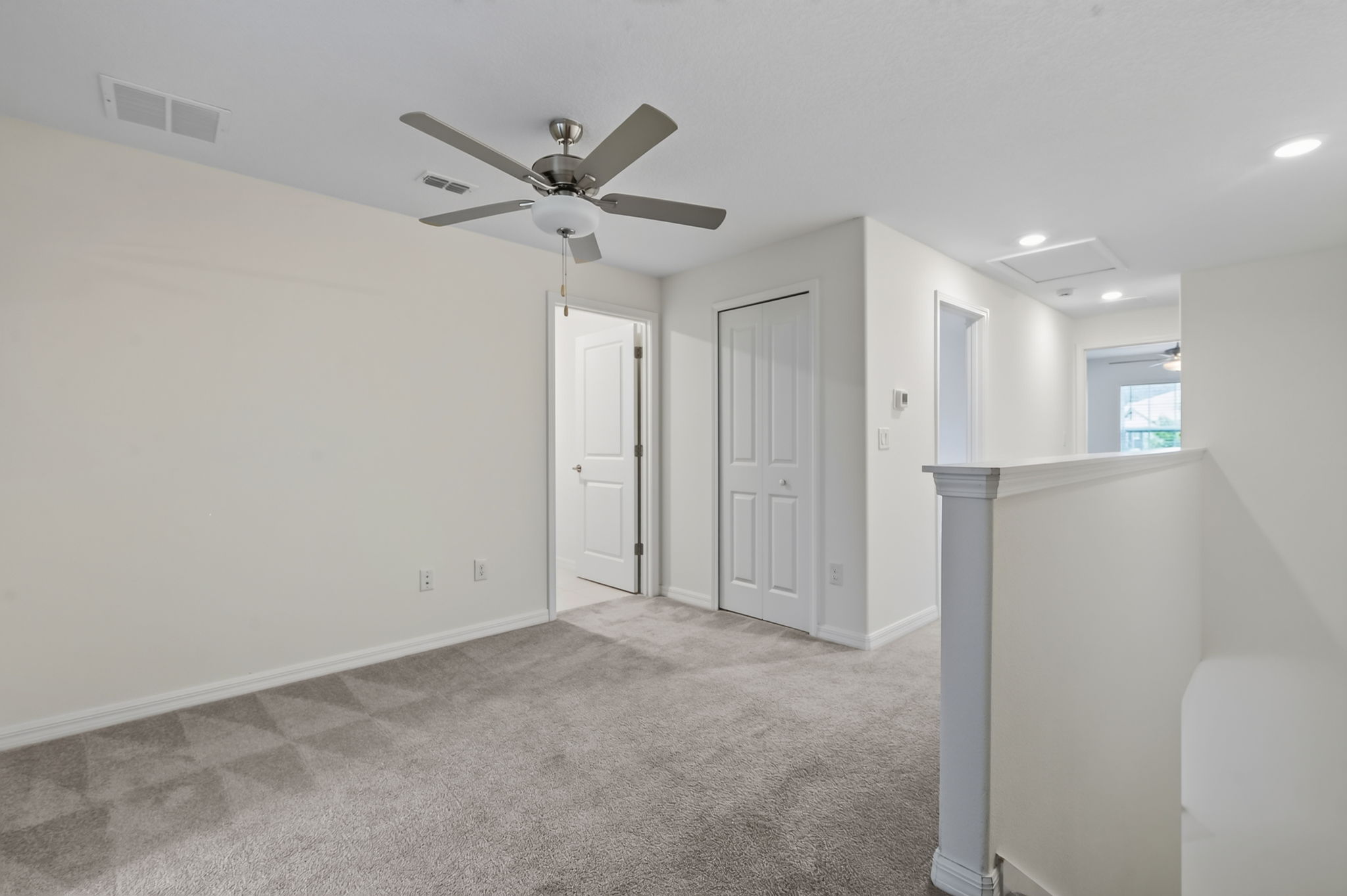 Interiors (22)