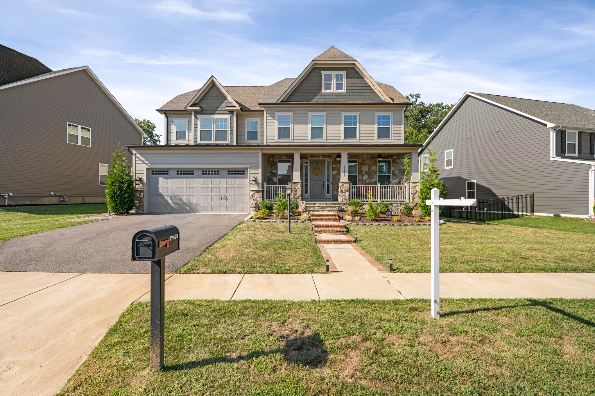 17479 Spring Cress Dr, Dumfries, VA 22026 Staircase Photography