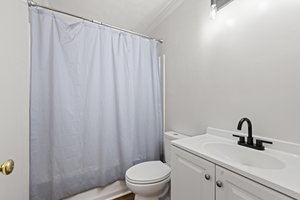  Photo 32