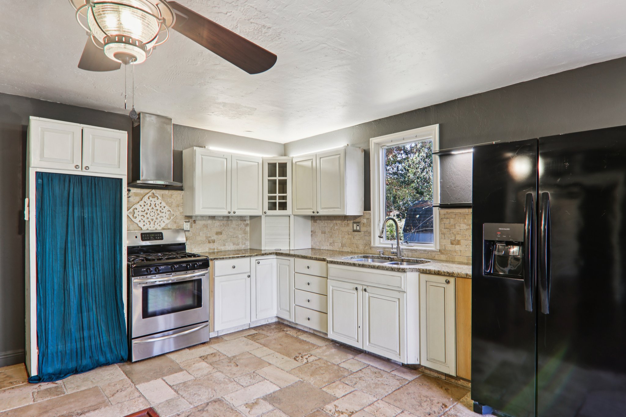 Haywood Rd-S0511-012.jpg