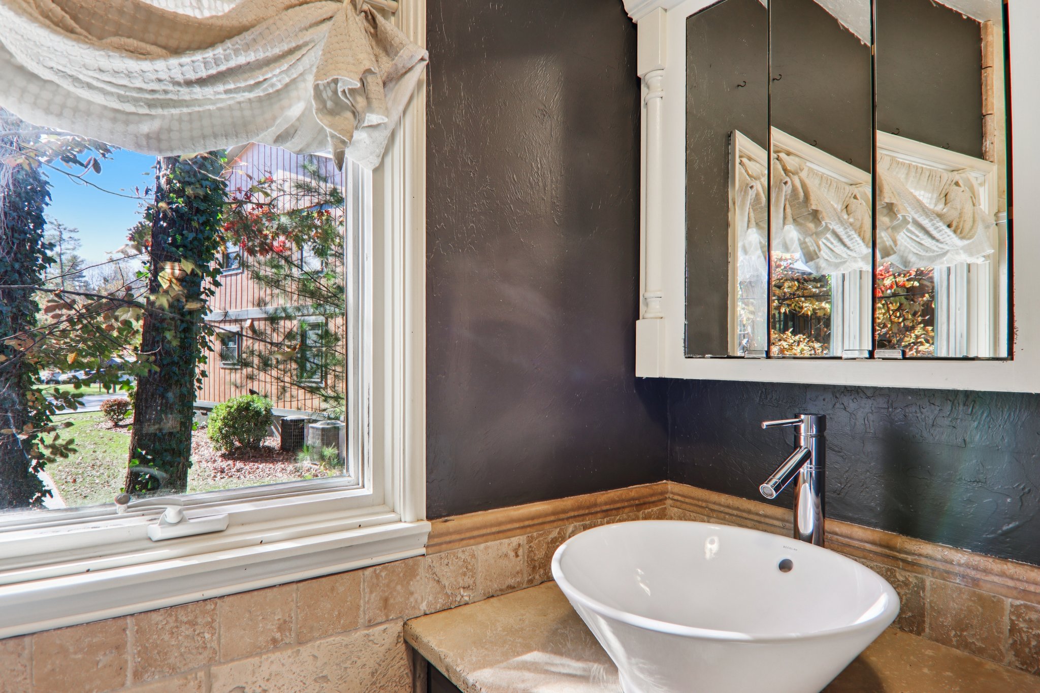 Haywood Rd-S0511-025.jpg