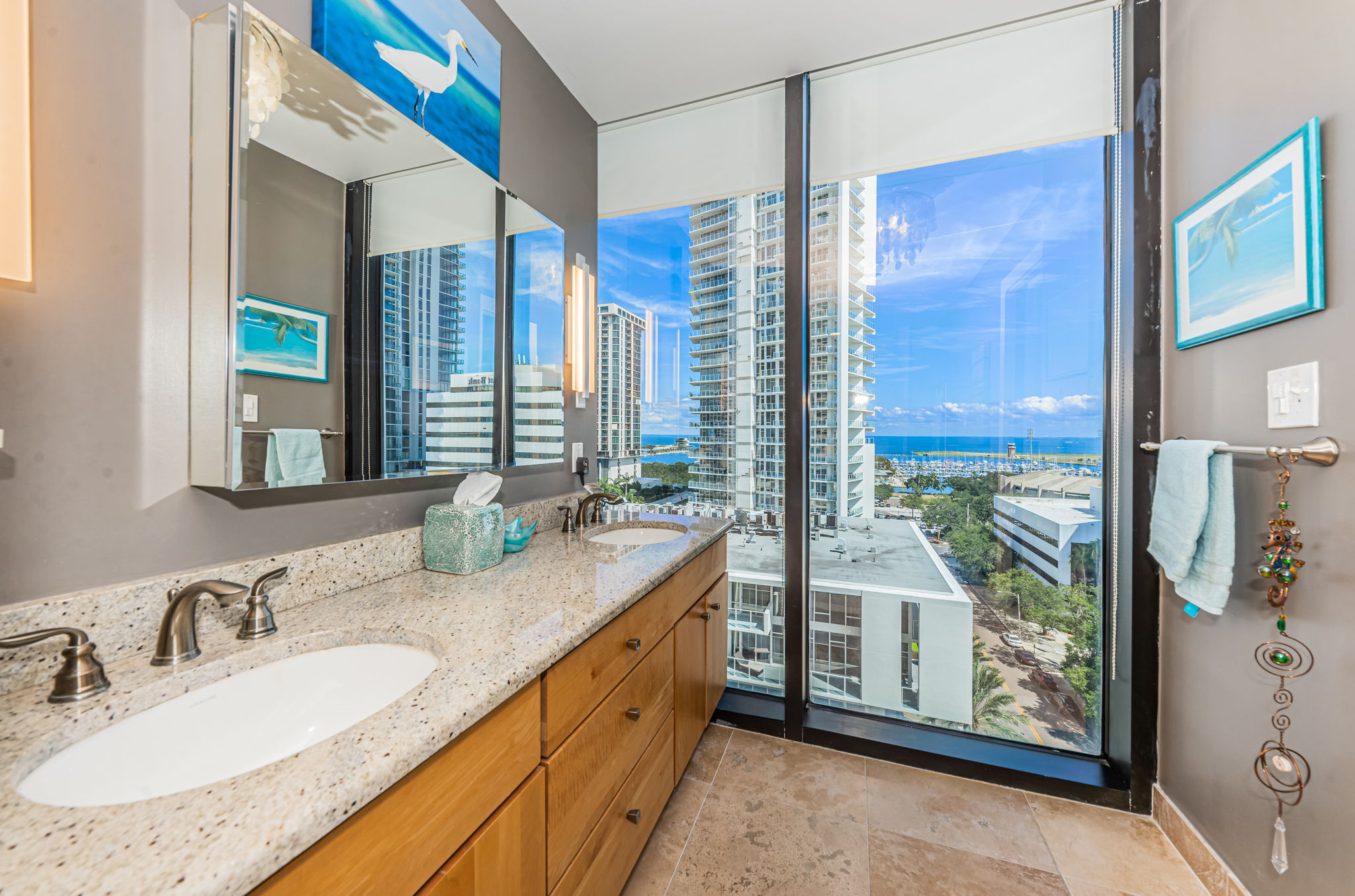 Master Bathroom1d