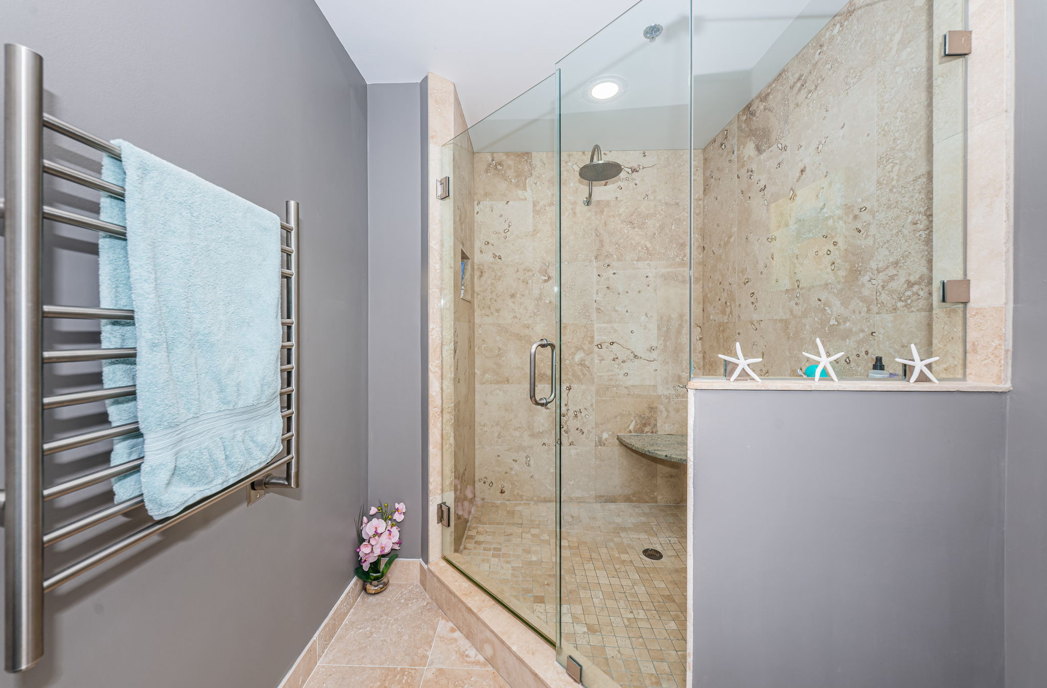 Master Bathroom1b