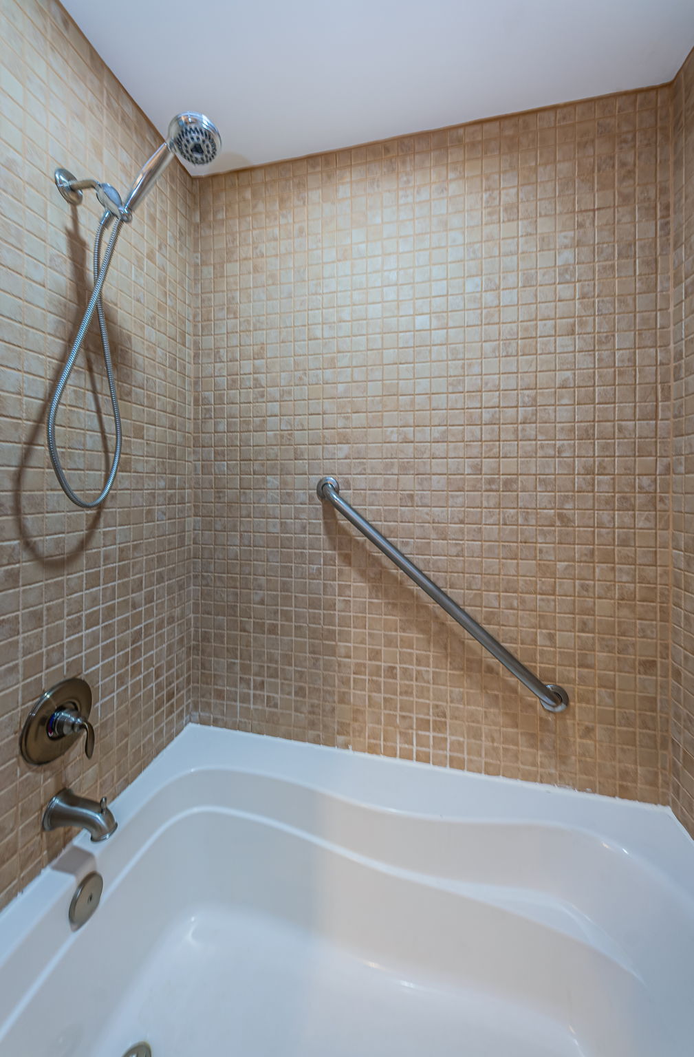 Guest Bathroom1b