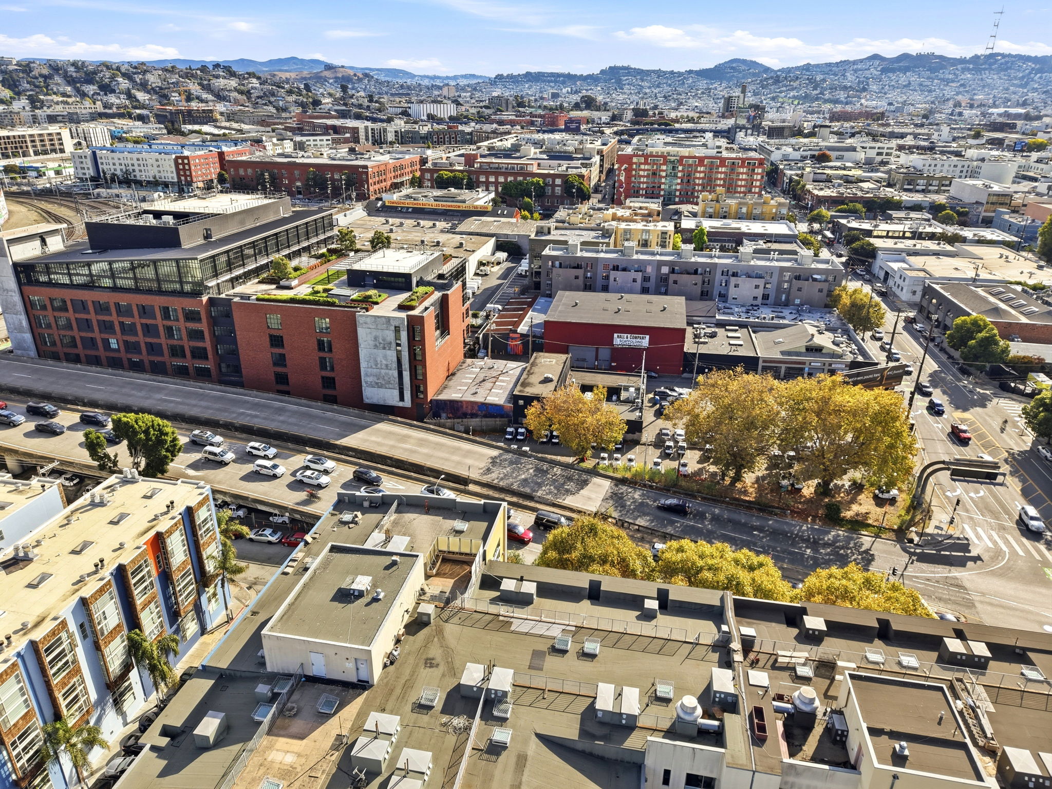 011_F8_AERIAL_175 Bluxome St 206