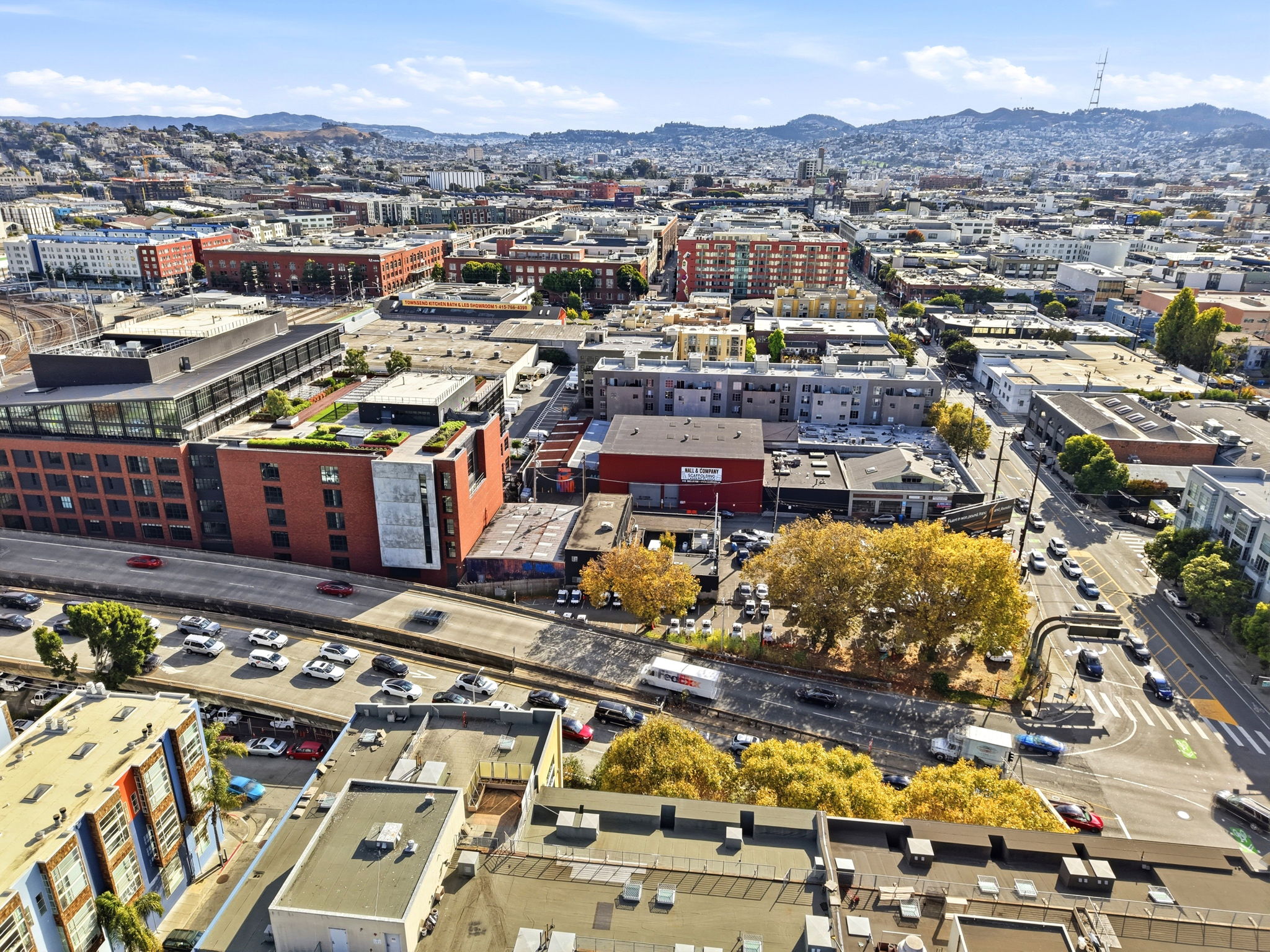 012_F8_AERIAL_175 Bluxome St 206
