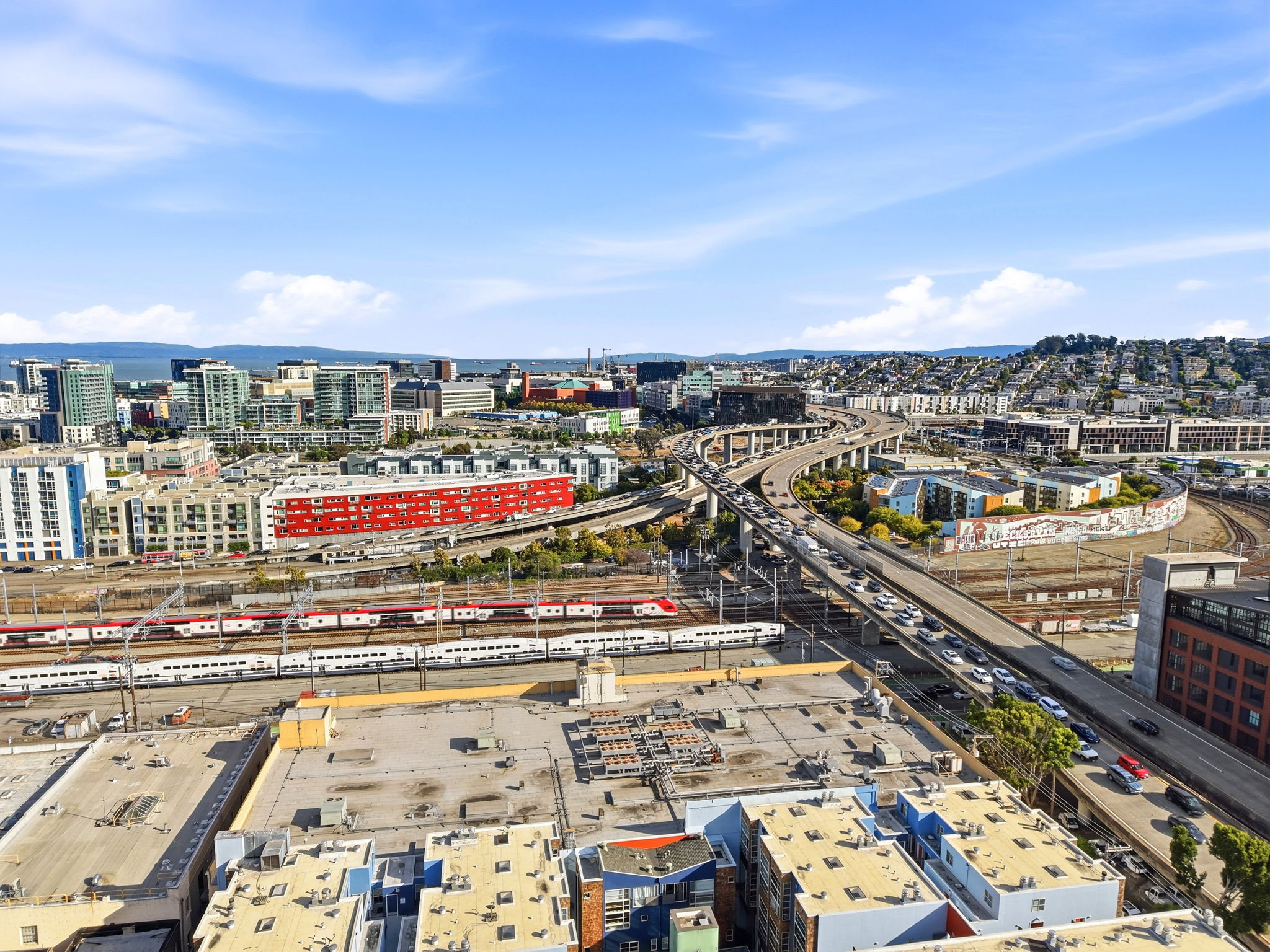 015_F8_AERIAL_175 Bluxome St 206