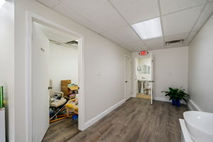  Photo 49