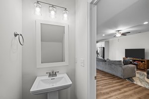  Photo 19