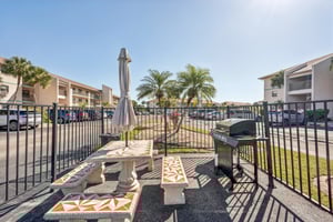Kings Hwy unit 717-905.jpg