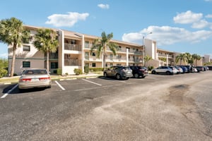 Kings Hwy unit 717-003.jpg