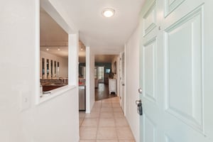 Kings Hwy unit 717-004.jpg