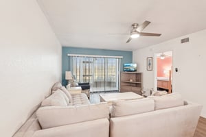 Kings Hwy unit 717-007.jpg