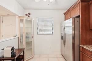 Kings Hwy unit 717-015.jpg