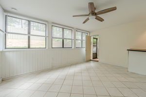  Photo 36