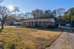 Second driveway to outbuilding