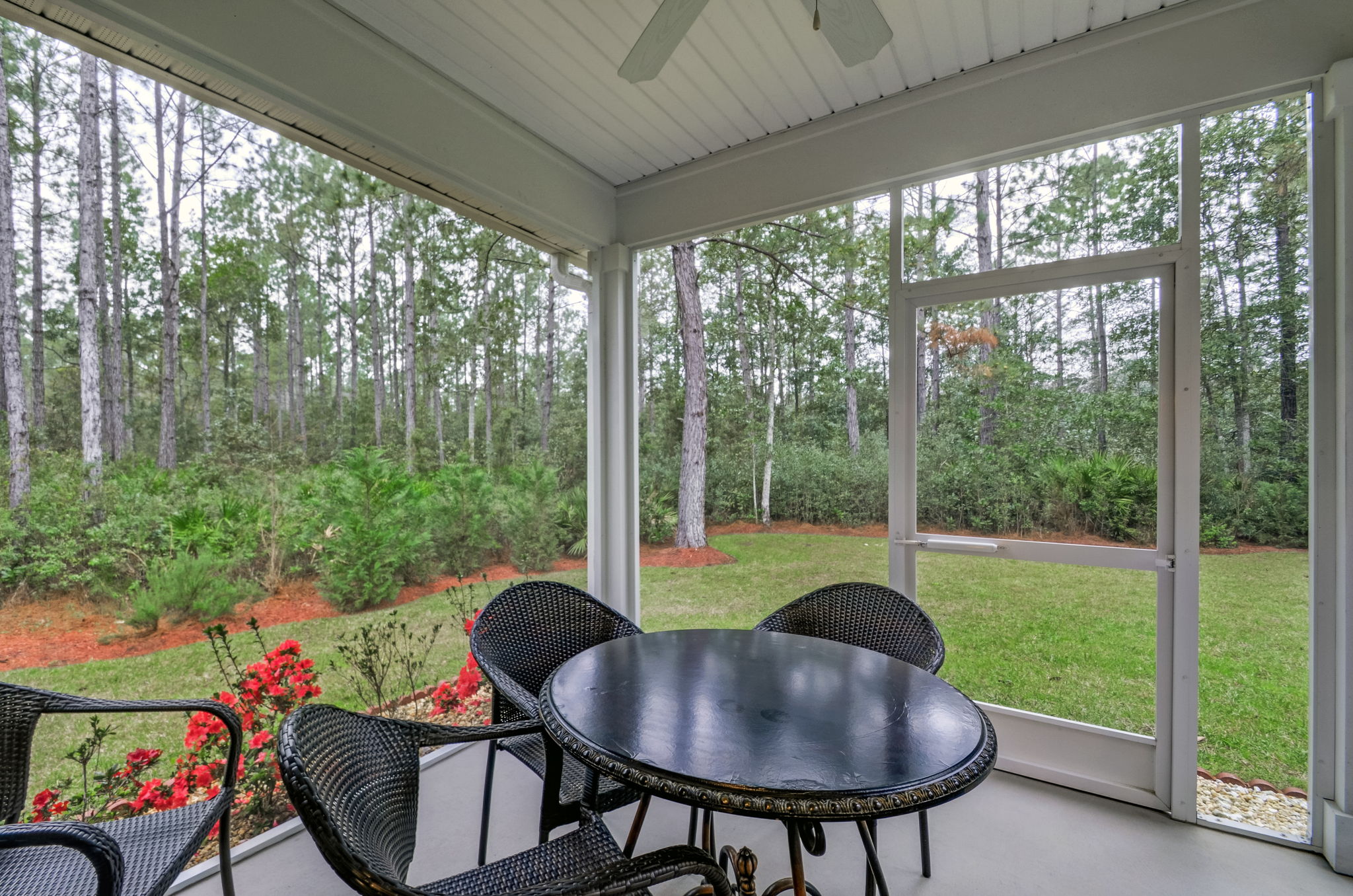 Screened-in Porch