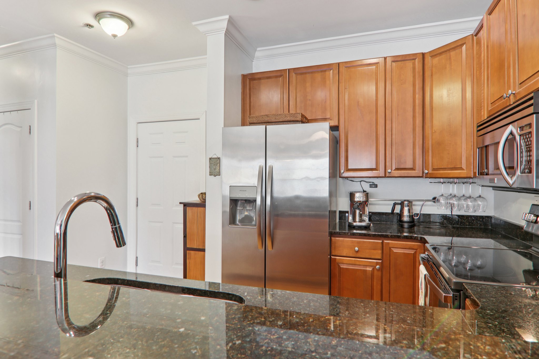 S Lexington Ave 304-S1103-010.jpg