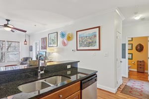 S Lexington Ave 304-S1103-017.jpg