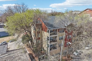 S Lexington Ave 304-S1103-040.jpg