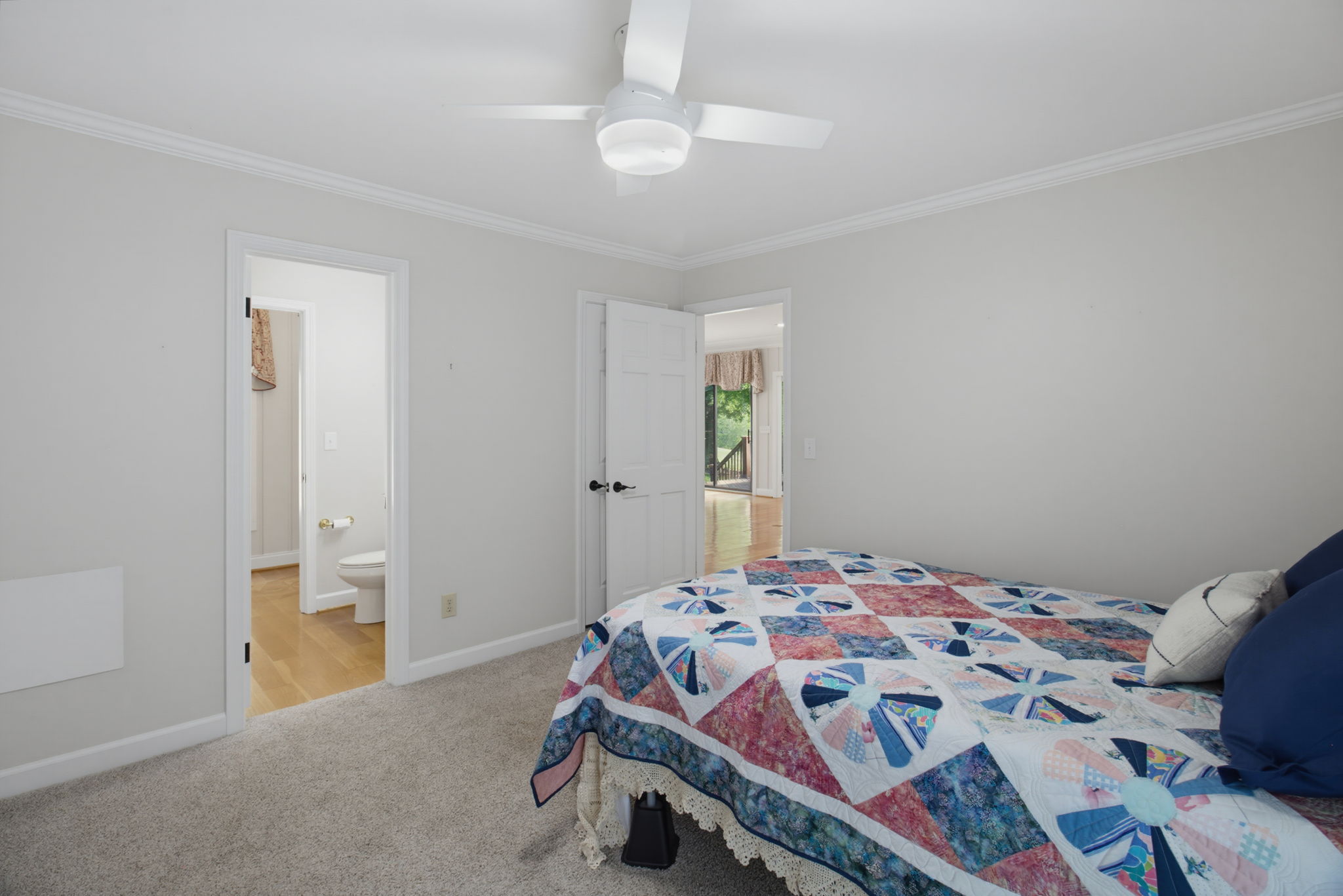 175 Sandtrap Ln-18
