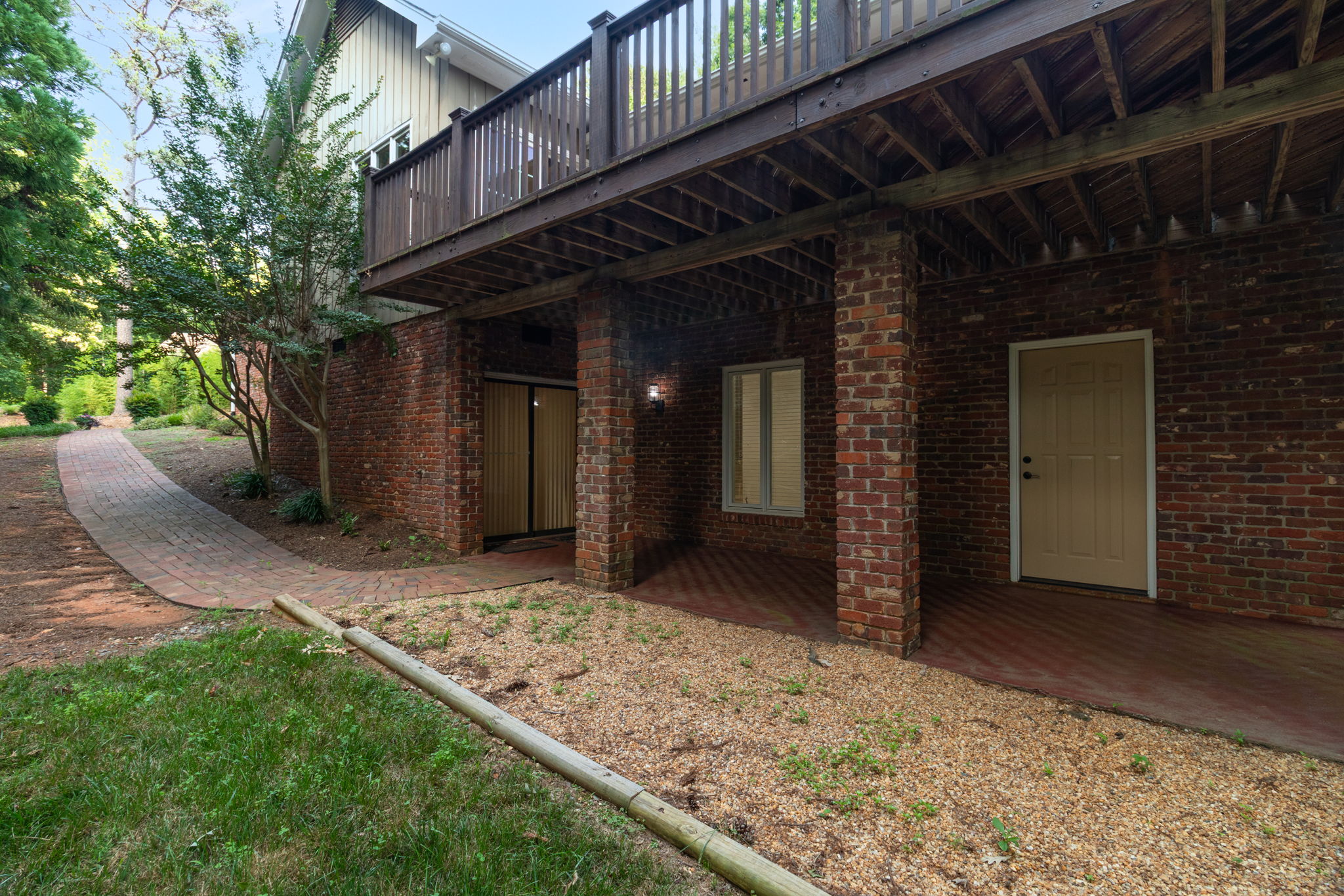 175 Sandtrap Ln-31