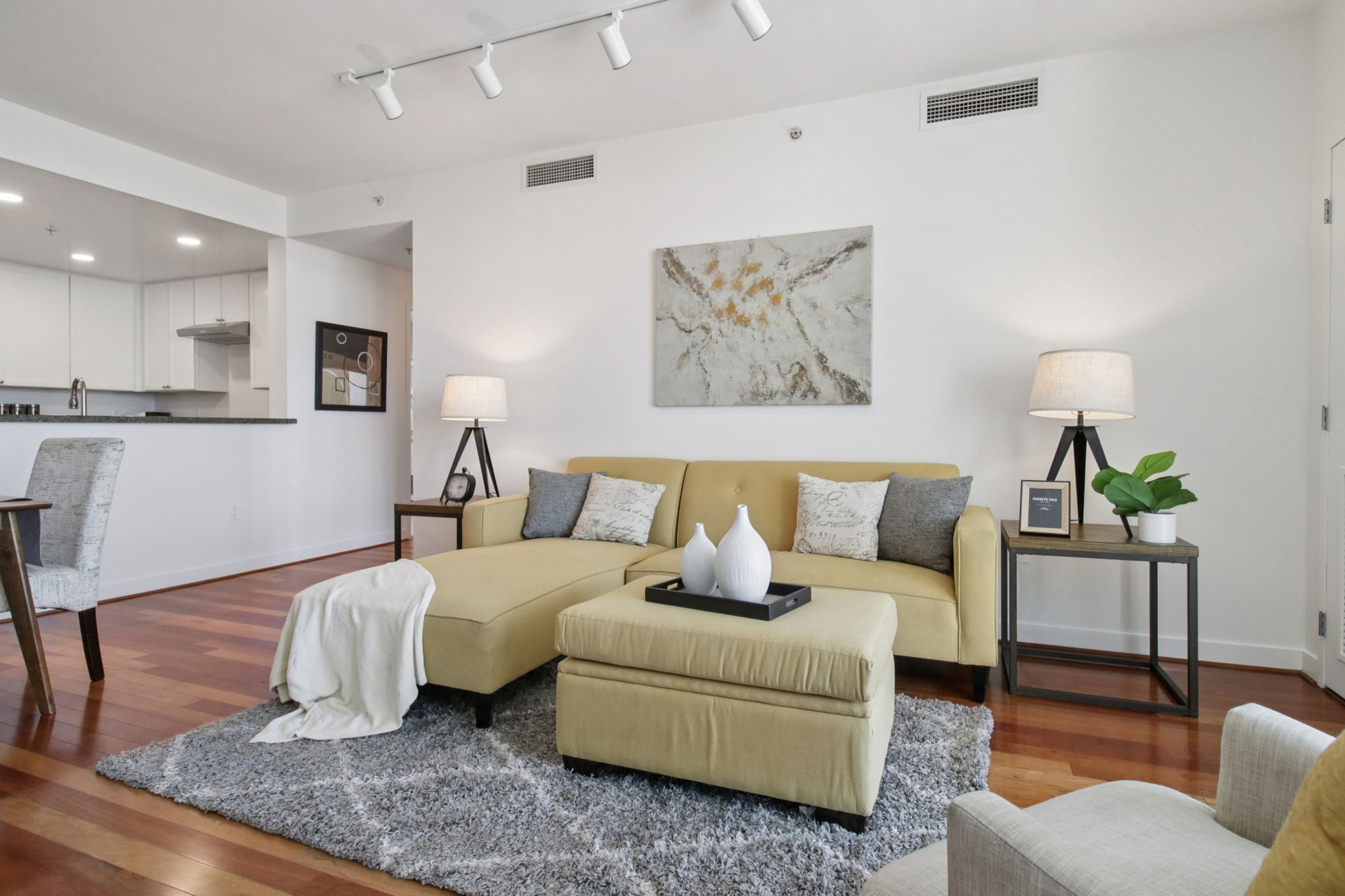 W St James St Unit 1305-L2808-008