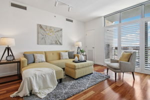 W St James St Unit 1305-L2808-009