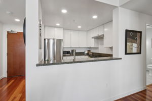 W St James St Unit 1305-L2808-017
