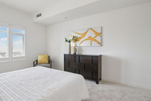 W St James St Unit 1305-L2808-023