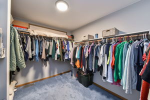  1750 Bolson Dr, Downers Grove, IL 60516, US Photo 17