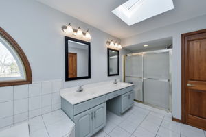  1750 Bolson Dr, Downers Grove, IL 60516, US Photo 15