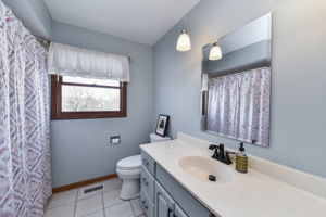  1750 Bolson Dr, Downers Grove, IL 60516, US Photo 22