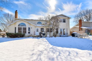  1750 Bolson Dr, Downers Grove, IL 60516, US Photo 24