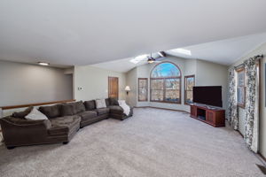  1750 Bolson Dr, Downers Grove, IL 60516, US Photo 12