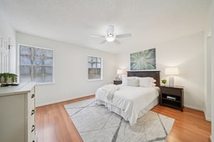 Clairmont Rd-S1012-015.jpg